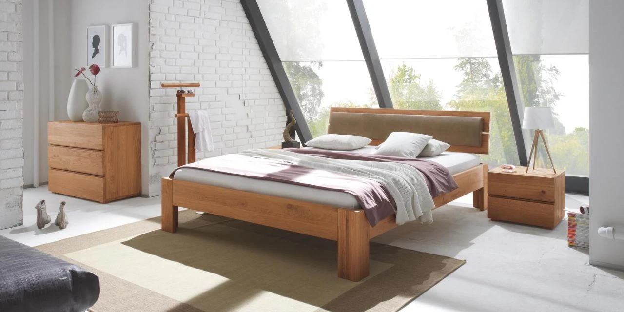 Oak-Line Modul 18, Kopfteil Alpa, Kissen Lumo, Füße Corno 3 Oak-Line Modul 18, Kopfteil Alpa, Kissen Lumo, Füße Corno