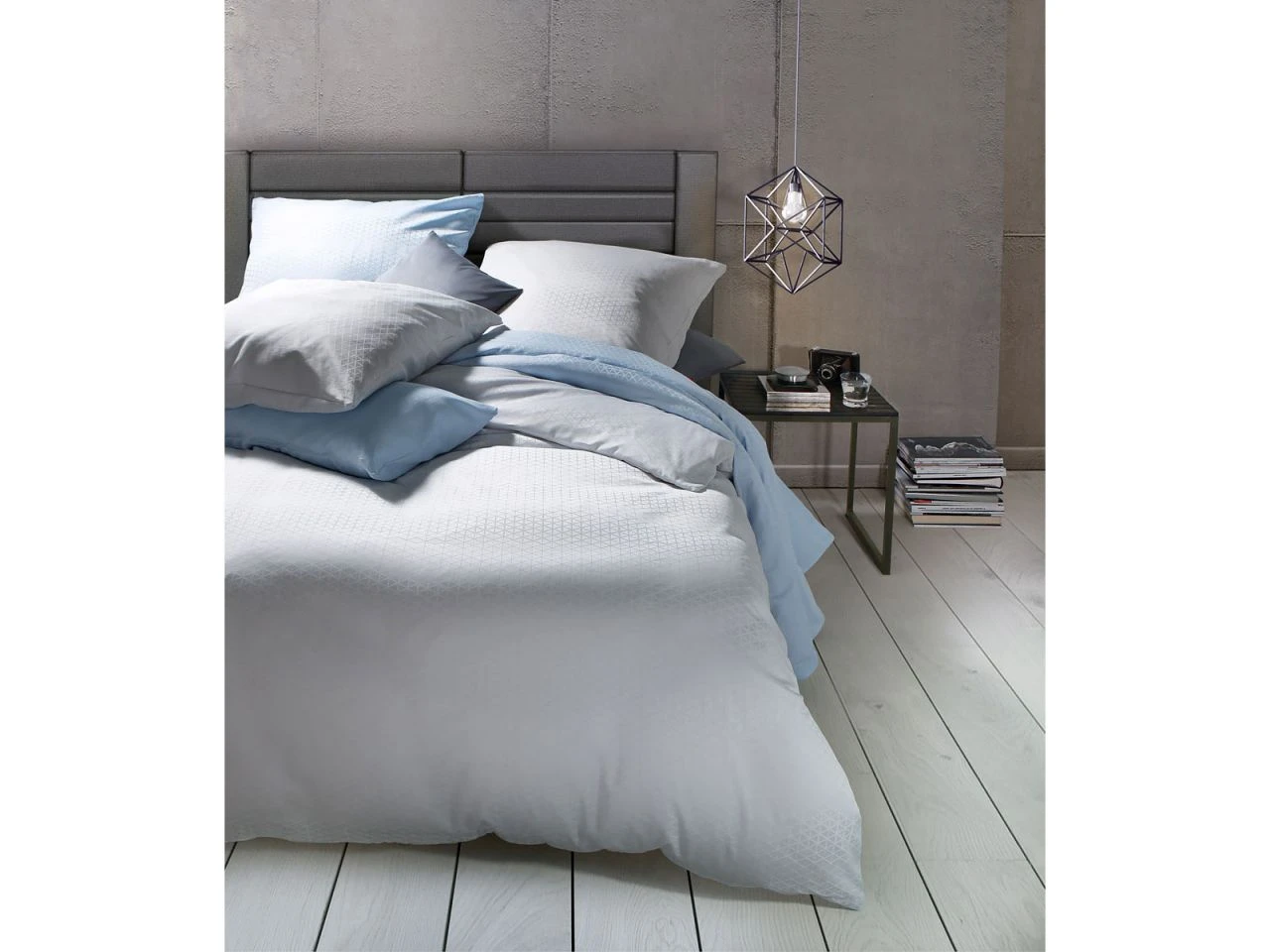 Jade 453970 3 Jade 453970