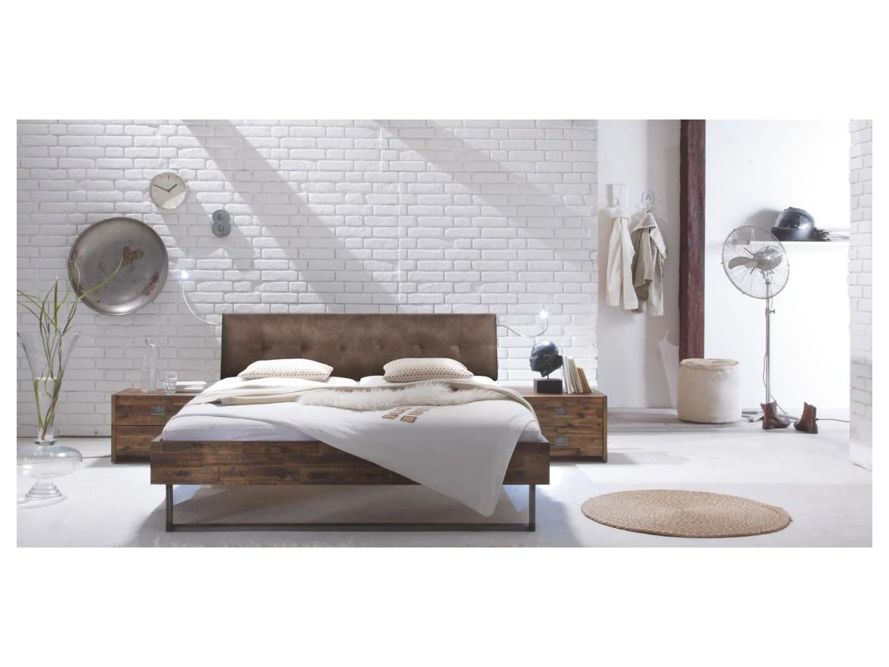 Factory-Line Loft 18, Kopfteil Ronna, Kufen Indus 3 Factory-Line Loft 18, Kopfteil Ronna, Kufen Indus