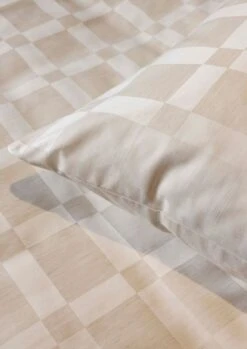 Opulence Karo 7000016, Lyocell (Tencel) Cashmere 9 Opulence Karo 7000016, Lyocell (Tencel) Cashmere -Betten-Prinz HEFEL Opulence Bettwaesche Karo Image5 1280x1280